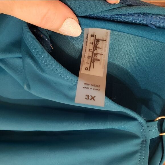 Nicole Miller Swimsuit  - Picture 8 of 10